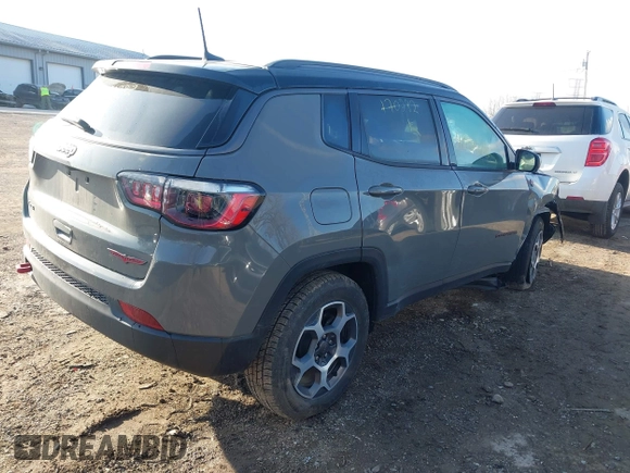 2022 Jeep Compass Trailhawk with VIN 3C4NJDDB6NT170282, listed as a IAAI auction lot 41934651 with 30,781 mi miles and . Bid and sale history available at DreamBid. Image 4.