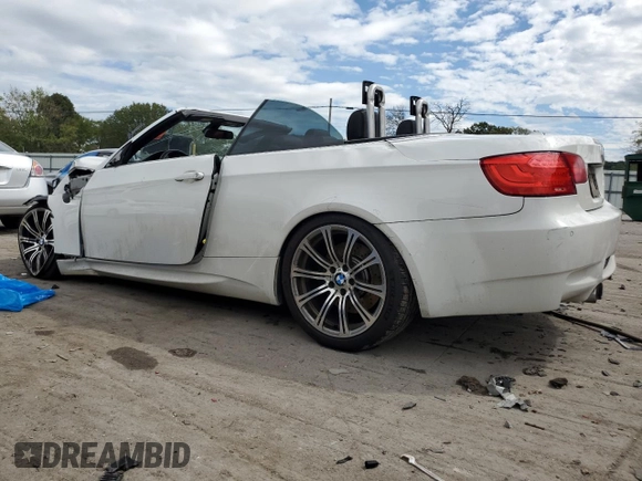 2011 BMW M3 with VIN WBSDX9C58BE584803, listed as a Copart auction lot 71421474 with 162,696 mi miles and Salvage Title. Bid and sale history available at carsss.com. Image 2.