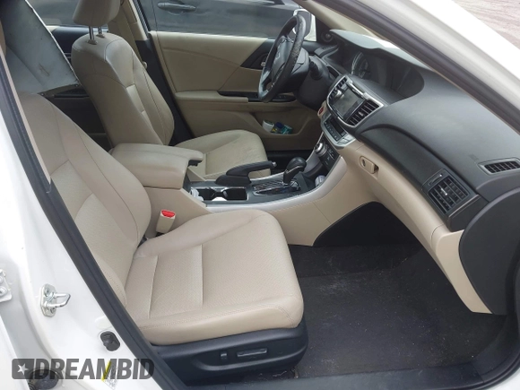 2013 Honda Accord Touring z VIN 1HGCR3F9XDA032241, wystawiony jako IAAI lot #42354887 z przebiegiem 152 067 mil mil oraz . Historia ofert i sprzedaży dostępna na DreamBid. Obrazek 5.