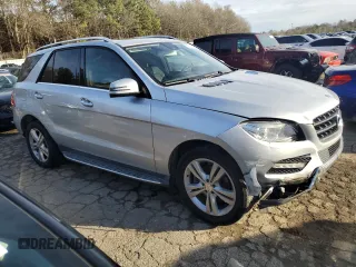 2014 Mercedes-Benz M 350 with VIN 4JGDA5JB6EA286414, listed as a Copart auction lot 45211705 with 165,043 mi miles and Salvage Title. Bid and sale history available at carsss.com. Image 4.