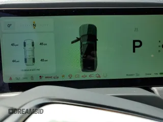 2024 Rivian R1T Adventure z VIN 7FCTGCAA1RN030829, wystawiony jako Copart lot #55557565 z przebiegiem Nie podano mil oraz Szkody całkowita. Historia ofert i sprzedaży dostępna na DreamBid. Obrazek 9.