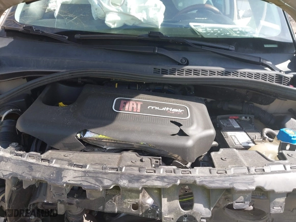 2014 FIAT 500L Trekking with VIN ZFBCFADH9EZ021078, listed as a IAAI auction lot 41773433 with 1 mi miles. Bid and sale history available at carsss.com. Image 10.