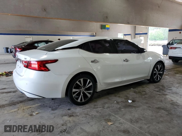2016 Nissan Maxima SR z VIN 1N4AA6AP0GC438239, wystawiony jako Copart lot #55441945 z przebiegiem 68 614 mil mil oraz Szkoda całkowita • Salvage title. Historia ofert i sprzedaży dostępna na DreamBid. Obrazek 3.