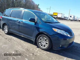 2011 Toyota Sienna XLE AAS with VIN 5TDYK3DCXBS114882, listed as a IAAI auction lot 42007417 with 144,087 mi miles. Bid and sale history available at carsss.com. Image 1.
