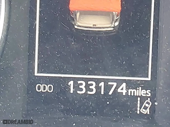 2018 Toyota Highlander LE with VIN 5TDBZRFH4JS881820, listed as a IAAI auction lot 41764445 with 133,174 mi miles. Bid and sale history available at carsss.com. Image 16.