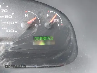 2006 Ford Econoline Cargo z VIN 1FDNE24L06HB26825, wystawiony jako IAAI lot #42379170 z przebiegiem 88 805 mil mil oraz . Historia ofert i sprzedaży dostępna na DreamBid. Obrazek 7.