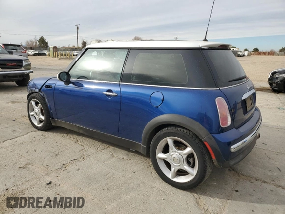2002 MINI Hardtop with VIN WMWRC33472TC38332, listed as a Copart auction lot 86507464 with 175,252 mi miles and Salvage Title. Bid and sale history available at DreamBid. Image 2.