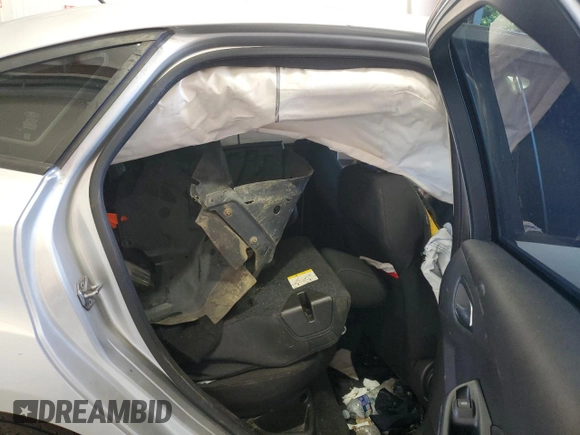 2016 Ford Focus SE с VIN 1FADP3F28GL280966, выставлен на аукционе Copart как лот 57911285 с пробегом Не указан миль и Списание • Salvage title. История ставок и продаж доступна на DreamBid. Изображение 10.