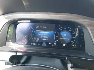 2024 Volkswagen Atlas SEL Premium R-Line with VIN 1V2FR2CA2RC598392, listed as a IAAI auction lot 42418130 with 5,007 mi miles and . Bid and sale history available at DreamBid. Image 7.
