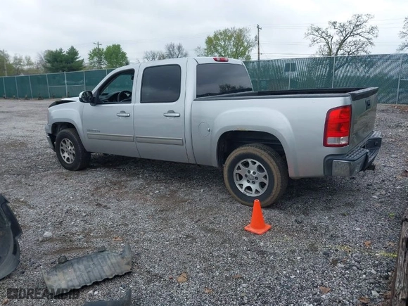 2013 GMC Sierra 1500 SLT with VIN 3GTP2WE74DG224066, listed as a IAAI auction lot 41990545 with 169,296 mi miles. Bid and sale history available at carsss.com. Image 3.