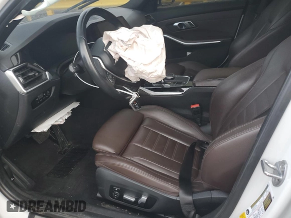 2019 BMW 3 Series 330i xDrive with VIN WBA5R7C59KAJ81119, listed as a Copart auction lot 46088685 with 54,045 mi miles and Salvage Title. Bid and sale history available at carsss.com. Image 7.