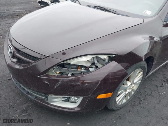 2010 Mazda Mazda6 i Touring Plus with VIN 1YVHZ8CH1A5M45421, listed as a IAAI auction lot 41983679 with 209,975 mi miles. Bid and sale history available at carsss.com. Image 6.