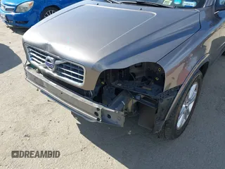 2010 Volvo XC90 I6 with VIN YV4982CZXA1561577, listed as a IAAI auction lot 41958498 with 97,376 mi miles. Bid and sale history available at carsss.com. Image 6.