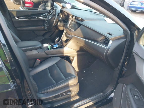2020 Cadillac XT5 Premium Luxury AWD with VIN 1GYKNDRSXLZ209939, listed as a IAAI auction lot 41166099 with 41,682 mi miles. Bid and sale history available at carsss.com. Image 5.