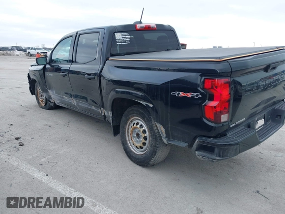 2023 Chevrolet Colorado 4WD Work Truck z VIN 1GCGTBEC4P1198879, wystawiony jako IAAI lot #41322797 z przebiegiem 13 414 mil mil oraz . Historia ofert i sprzedaży dostępna na DreamBid. Obrazek 3.