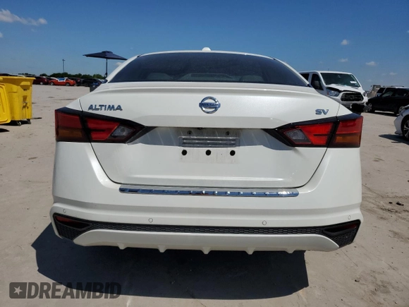 2021 Nissan Altima SV z VIN 1N4BL4DV6MN388699, wystawiony jako Copart lot #56663255 z przebiegiem 72 721 mil mil oraz Szkoda całkowita • Salvage title. Historia ofert i sprzedaży dostępna na DreamBid. Obrazek 6.