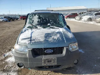 2005 Ford Escape XLT with VIN 1FMCU031X5KA29048, listed as a Copart auction lot 46323555 with 0 mi miles and Salvage Title. Bid and sale history available at carsss.com. Image 5.