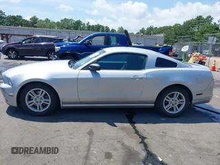 2013 Ford Mustang V6 with VIN 1ZVBP8AM5D5218722, listed as a IAAI auction lot 42728064 with 138,906 mi miles and . Bid and sale history available at DreamBid. Image 15.