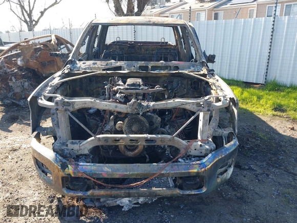 2022 Ram 2500 Tradesman with VIN 3C6UR5CL8NG125686, listed as a IAAI auction lot 41300024 with 1 mi miles. Bid and sale history available at carsss.com. Image 6.
