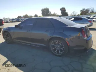 2016 Chrysler 300 with VIN 2C3CCABT4GH220317, listed as a Copart auction lot 47562085 with 110,320 mi miles and Salvage Title. Bid and sale history available at carsss.com. Image 2.
