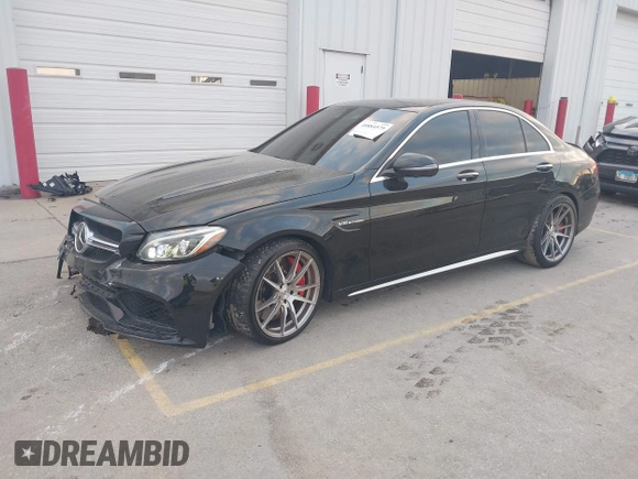 2016 Mercedes-Benz C 63 S AMG z VIN 55SWF8HB7GU163686, wystawiony jako IAAI lot #40884579 z przebiegiem Nie podano mil oraz . Historia ofert i sprzedaży dostępna na DreamBid. Obrazek 18.