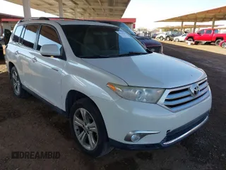 2011 Toyota Highlander Limited с VIN 5TDDK3EH4BS064313, выставлен на аукционе IAAI как лот 40934105 с пробегом 155 204 миль миль и . История ставок и продаж доступна на DreamBid. Изображение 1.