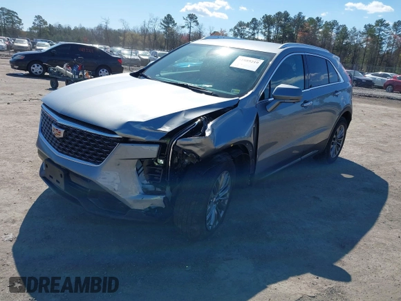 2025 Cadillac XT4 AWD Premium Luxury with VIN 1GYFZDR48SF138618, listed as a IAAI auction lot 41889219 with 7,823 mi miles and . Bid and sale history available at DreamBid. Image 17.