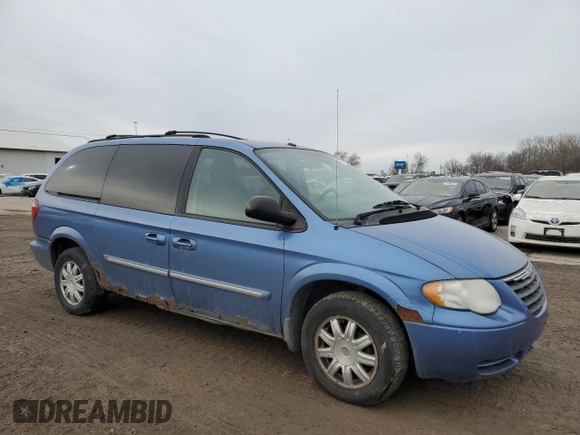 2007 Chrysler Town & Country LWB Touring with VIN 2A4GP54L27R207804, listed as a Copart auction lot 85322764 with 218,282 mi miles and Salvage Title. Bid and sale history available at carsss.com. Image 4.