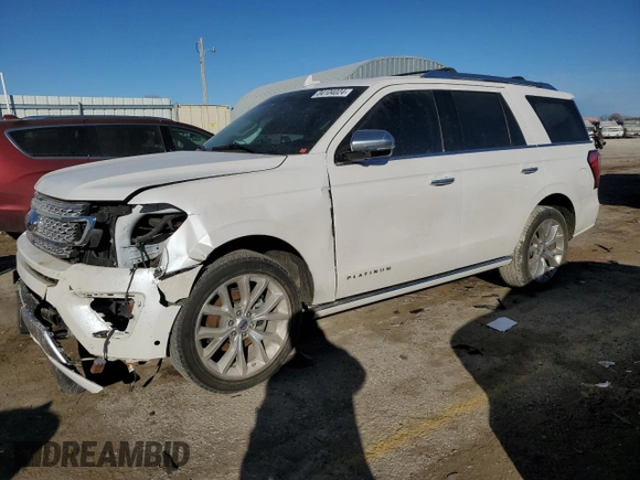 2019 Ford Expedition Platinum with VIN 1FMJU1MT4KEA62215, listed as a Copart auction lot 84104024 with 102,153 mi miles and Salvage Title. Bid and sale history available at carsss.com. Image 1.
