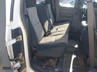 2008 Chevrolet Silverado 1500 LT w/1LT with VIN 2GCEC19C881269623, listed as a IAAI auction lot 41383949 with 431,928 mi miles. Bid and sale history available at carsss.com. Image 8.