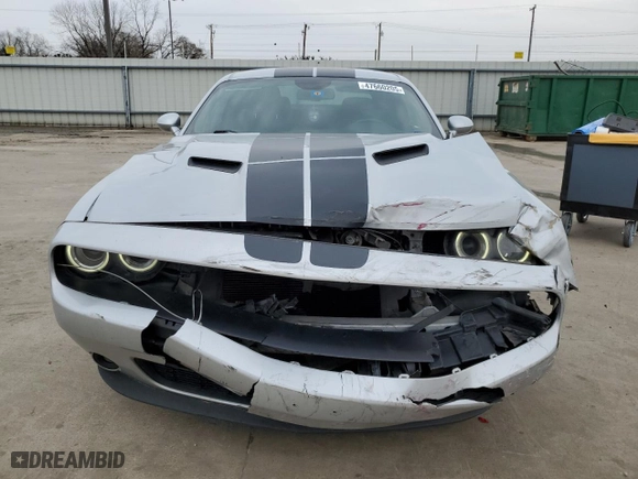 2020 Dodge Challenger SXT with VIN 2C3CDZAG7LH185203, listed as a Copart auction lot 47660205 with 116,201 mi miles and Salvage Title. Bid and sale history available at carsss.com. Image 5.