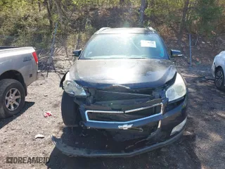 2010 Chevrolet Traverse LT w/1LT with VIN 1GNLRFED9AJ217048, listed as a IAAI auction lot 41740768 with 289,444 mi miles. Bid and sale history available at carsss.com. Image 6.