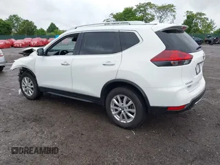 2020 Nissan Rogue S z VIN JN8AT2MVXLW112758, wystawiony jako IAAI lot #42244944 z przebiegiem 31 984 mil mil oraz . Historia ofert i sprzedaży dostępna na DreamBid. Obrazek 3.