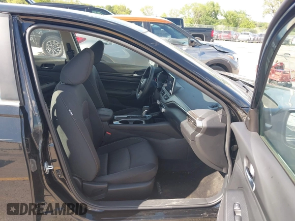 2024 Nissan Altima SV with VIN 1N4BL4DV9RN388218, listed as a IAAI auction lot 42670071 with 33,247 mi miles and . Bid and sale history available at DreamBid. Image 5.