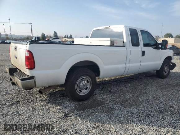 2015 Ford F-250 XLT with VIN 1FT7X2A65FEA41700, listed as a Copart auction lot 42645615 with 172,430 mi miles and Salvage title. Bid and sale history available at DreamBid. Image 3.