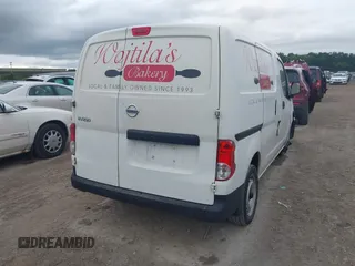 2017 Nissan NV200 S with VIN 3N6CM0KNXHK692117, listed as a IAAI auction lot 42776431 with 217,961 mi miles and . Bid and sale history available at DreamBid. Image 4.