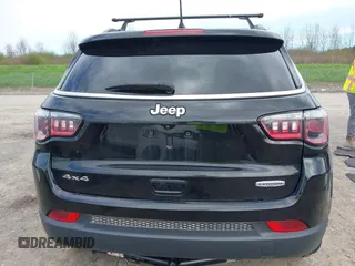 2020 Jeep Compass Latitude с VIN 3C4NJDBBXLT256632, выставлен на аукционе IAAI как лот 42155530 с пробегом 71 888 миль миль и . История ставок и продаж доступна на DreamBid. Изображение 17.