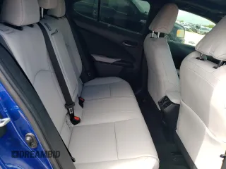 2023 Lexus UX 250h F Sport z VIN JTHB6JBH2P2145568, wystawiony jako Copart lot #70026744 z przebiegiem 52 667 mil mil oraz Nie do naprawy • Non repairable. Historia ofert i sprzedaży dostępna na DreamBid. Obrazek 10.