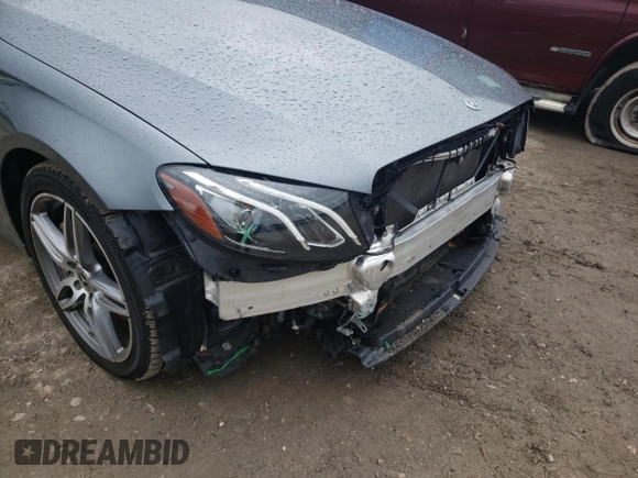2019 Mercedes-Benz E-Class E 300 with VIN WDDZF4KB7KA631407, listed as a Copart auction lot 57338172 with 31,343 mi miles. Bid and sale history available at carsss.com. Image 9.