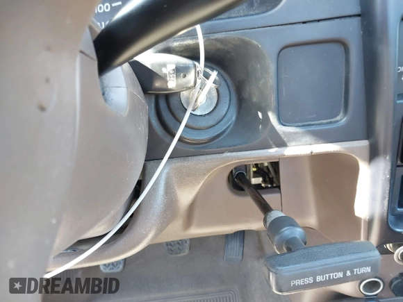 2003 Toyota Tacoma with VIN 5TENL42N33Z180883, listed as a IAAI auction lot 41676416 with 132,996 mi miles and . Bid and sale history available at DreamBid. Image 11.