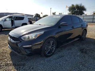 2021 Kia Forte GT-Line z VIN 3KPF34AD1ME359817, wystawiony jako Copart lot #59162145 z przebiegiem 86 670 mil mil oraz Szkoda całkowita • Salvage title. Historia ofert i sprzedaży dostępna na DreamBid. Obrazek 1.