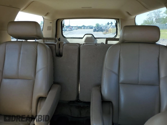 2007 GMC Yukon XL SLT z VIN 1GKFK16387J173009, wystawiony jako Copart lot #54010965 z przebiegiem 264 446 mil mil oraz Czysty tytuł • Clean title. Historia ofert i sprzedaży dostępna na DreamBid. Obrazek 10.