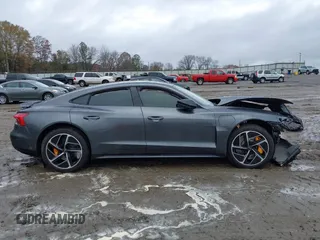 2023 Audi RS e-tron GT z VIN WAUBHBFWXP7903392, wystawiony jako IAAI lot #41020487 z przebiegiem 9046 mil mil oraz . Historia ofert i sprzedaży dostępna na DreamBid. Obrazek 13.