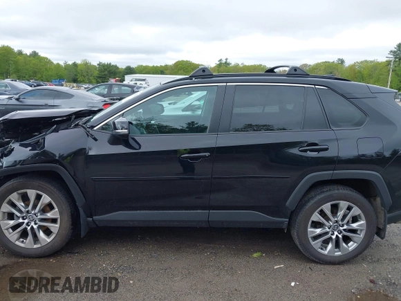 2023 Toyota RAV4 XLE Premium с VIN 2T3A1RFV7PC345557, выставлен на аукционе IAAI как лот 42323620 с пробегом 12 872 миль миль и . История ставок и продаж доступна на DreamBid. Изображение 14.