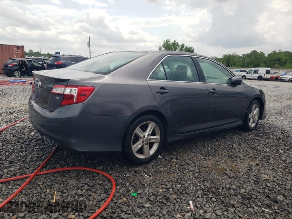 2014 Toyota Camry L with VIN 4T1BF1FK5EU756912, listed as a Copart auction lot 52815885 with 212,385 mi miles and Salvage Title. Bid and sale history available at DreamBid. Image 3.