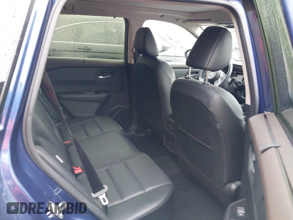 2023 Nissan Rogue SV z VIN JN8BT3BAXPW420562, wystawiony jako IAAI lot #41411007 z przebiegiem 11 608 mil mil oraz . Historia ofert i sprzedaży dostępna na DreamBid. Obrazek 8.