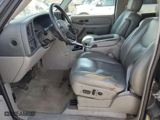 2005 Chevrolet Tahoe LT with VIN 1GNEC13T05J114811, listed as a Copart auction lot 49456635 with 186,578 mi miles and Salvage Title. Bid and sale history available at carsss.com. Image 7.