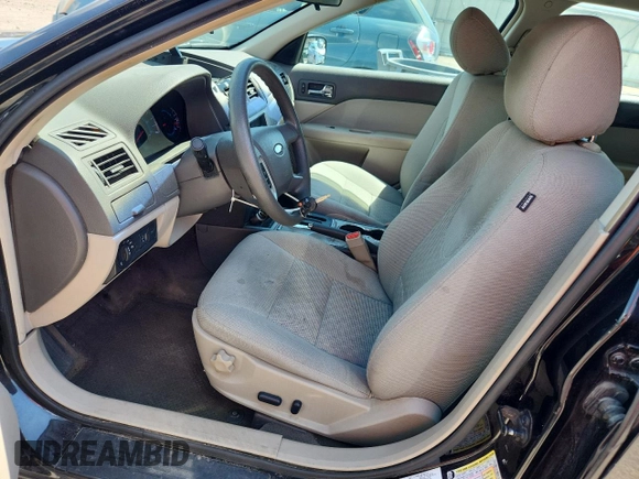 2012 Ford Fusion SE with VIN 3FAHP0HA0CR328069, listed as a Copart auction lot 63400105 with 131,848 mi miles and Non repairable. Bid and sale history available at DreamBid. Image 7.