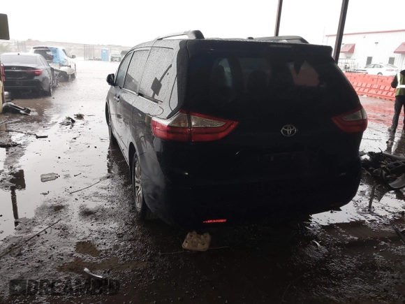 2016 Toyota Sienna XLE with VIN 5TDYK3DC0GS701583, listed as a IAAI auction lot 42155548 with 187,700 mi miles and . Bid and sale history available at DreamBid. Image 3.