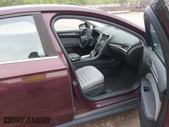 2013 Ford Fusion S with VIN 3FA6P0G71DR358891, listed as a IAAI auction lot 42172614 with 105,152 mi miles and . Bid and sale history available at carsss.com. Image 5.